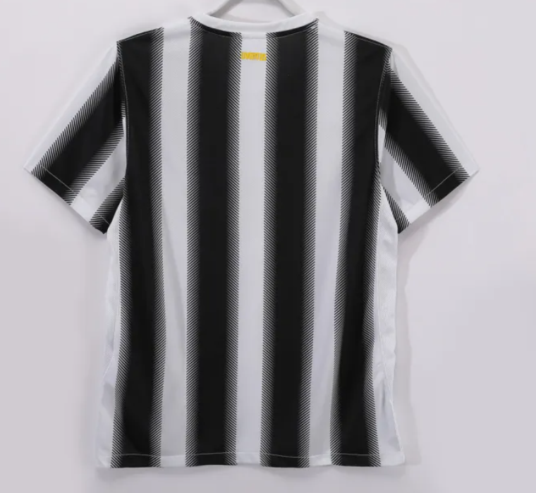 Juventus Home Retro Jersey 2011/12